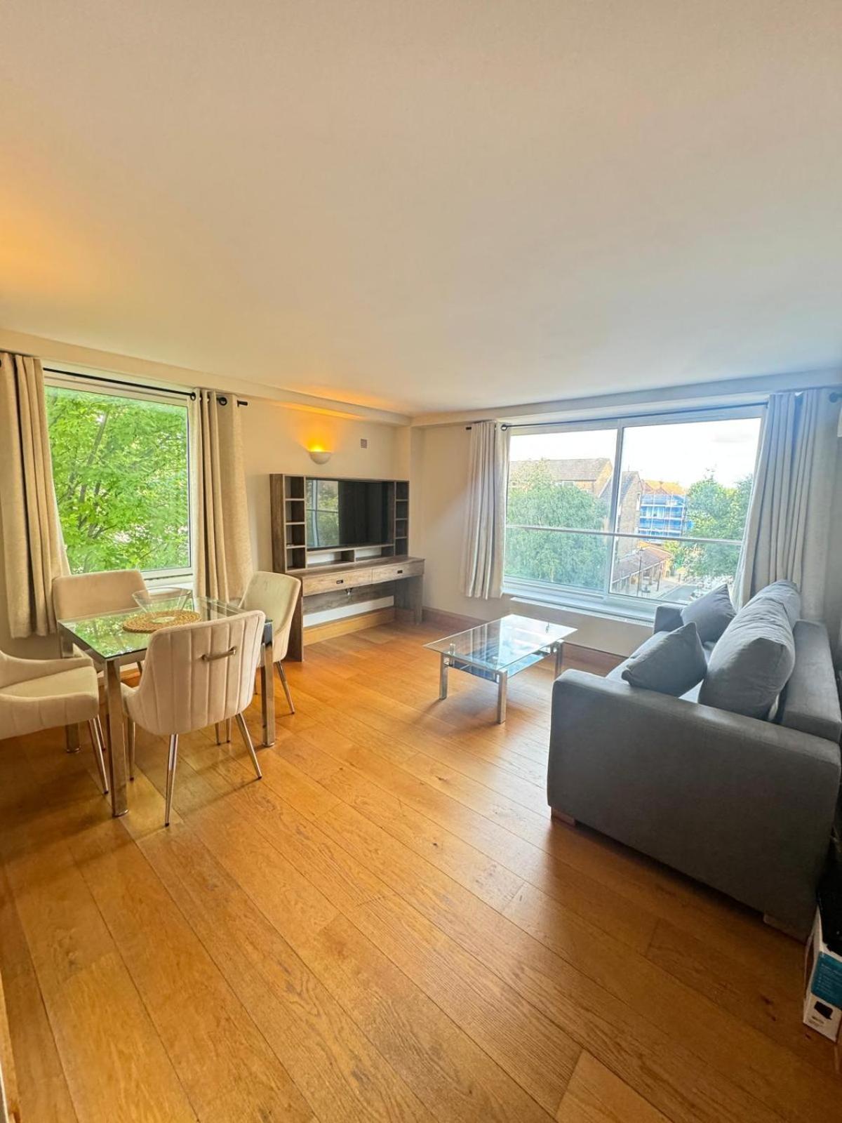ロンドンWestwood Houseアパートメント エクステリア 写真