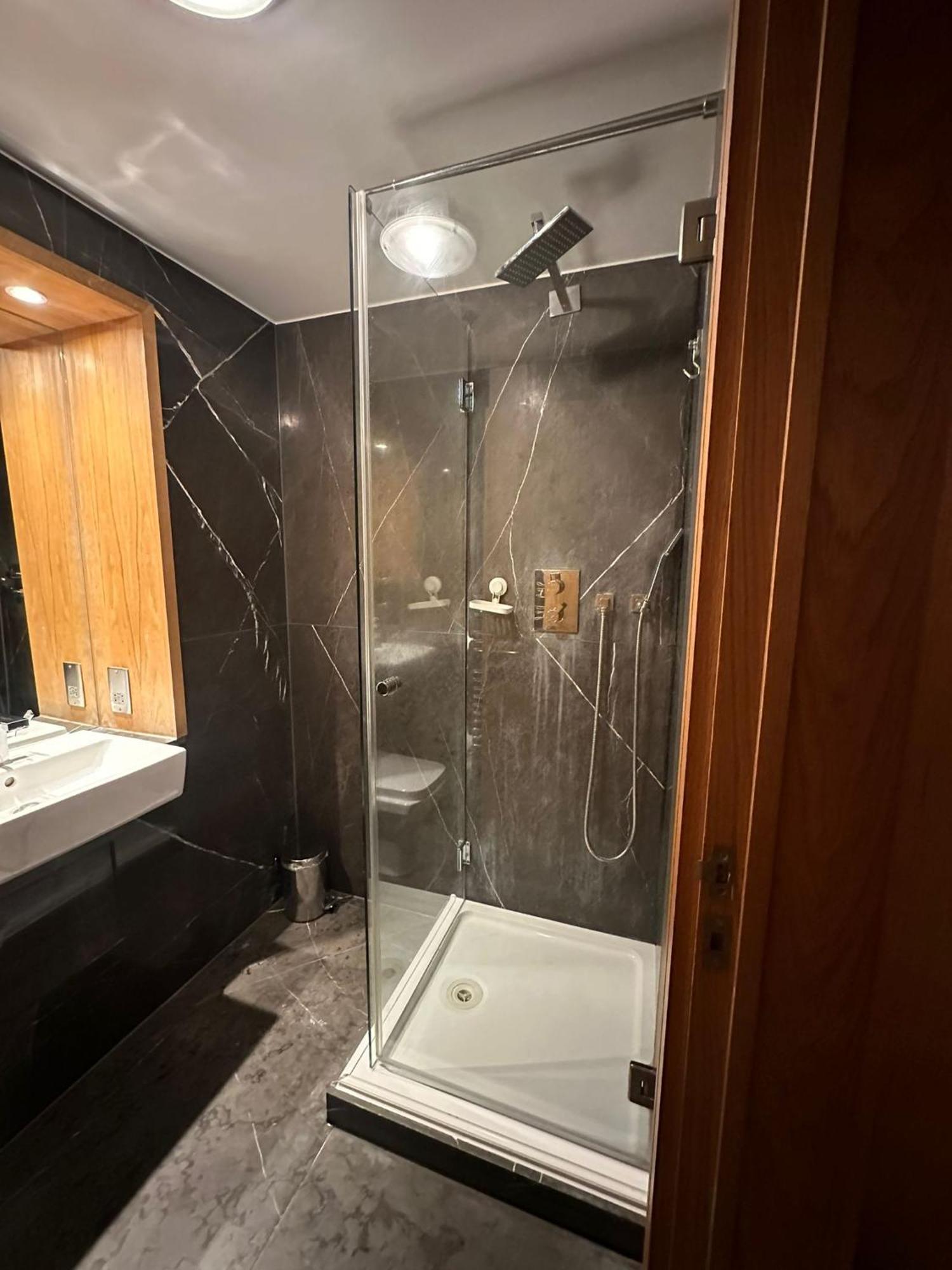 ロンドンWestwood Houseアパートメント エクステリア 写真